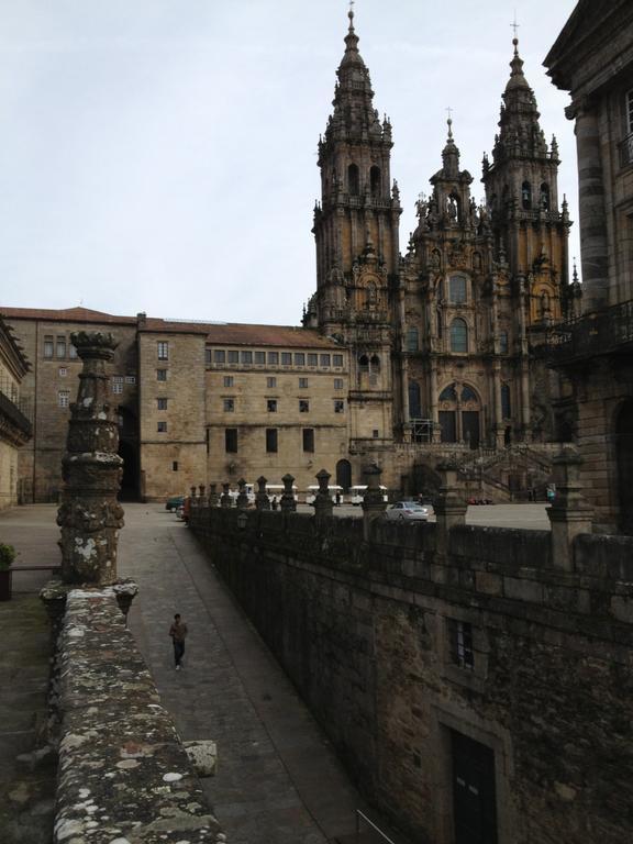 Roompedra Apartamentos Turisticos Santiago de Compostela Luaran gambar