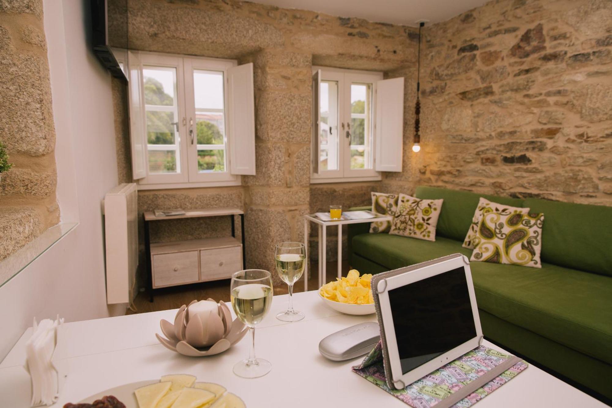Roompedra Apartamentos Turisticos Santiago de Compostela Luaran gambar